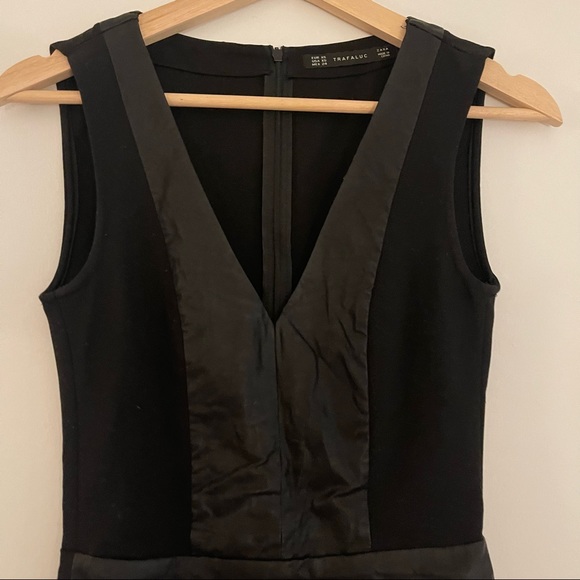 Zara bodycon dress - Picture 1 of 4